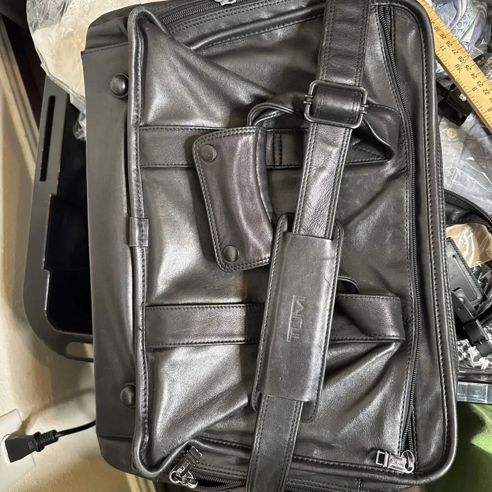 TUMI Alpha Black Leather 17” Messenger Laptop Expandable Briefcase Bag Monogram
